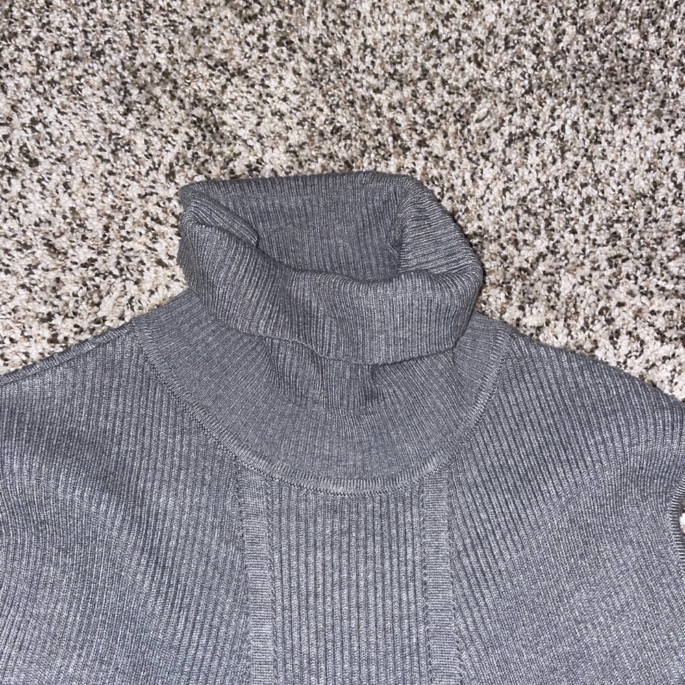 Tank Top - Picture 3 of 4